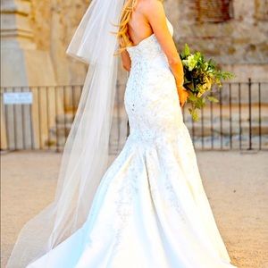Stunning Wedding Dress